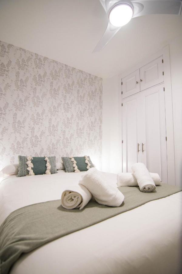 New! Luxury City Center & 2 Balconies Málaga Exteriör bild