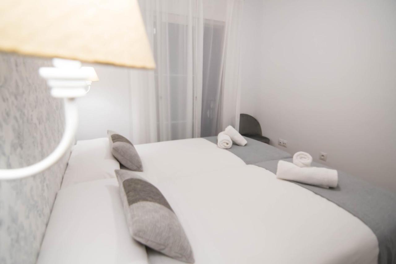 New! Luxury City Center & 2 Balconies Málaga Exteriör bild